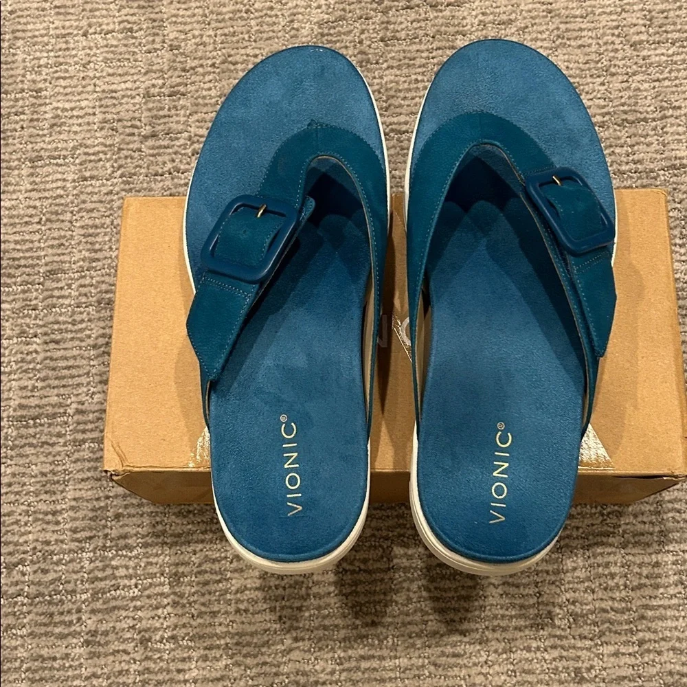 VIONIC Women's Uptown Marin Toe Post Sandal 11 Wide